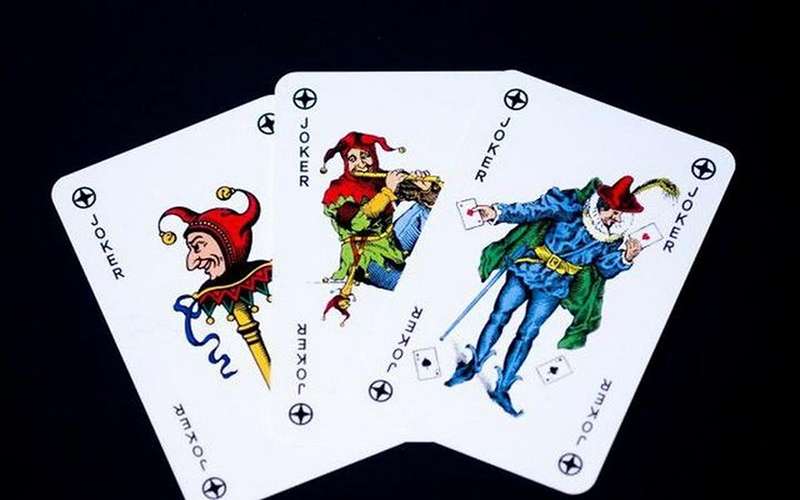 Tháo gỡ thắc mắc lá bài joker là gì?